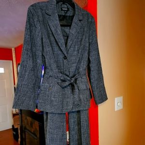John Meyer size 18 dark grey plaid pantsuit